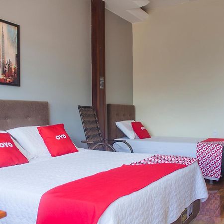 Santo Antônio do Descoberto Oyo M&J Hotel מראה חיצוני תמונה